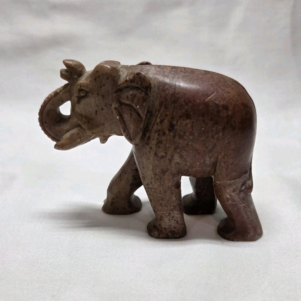 Hand Carved Stone Elephant Figurine‎ Decorative Collectible Made in India Rustic